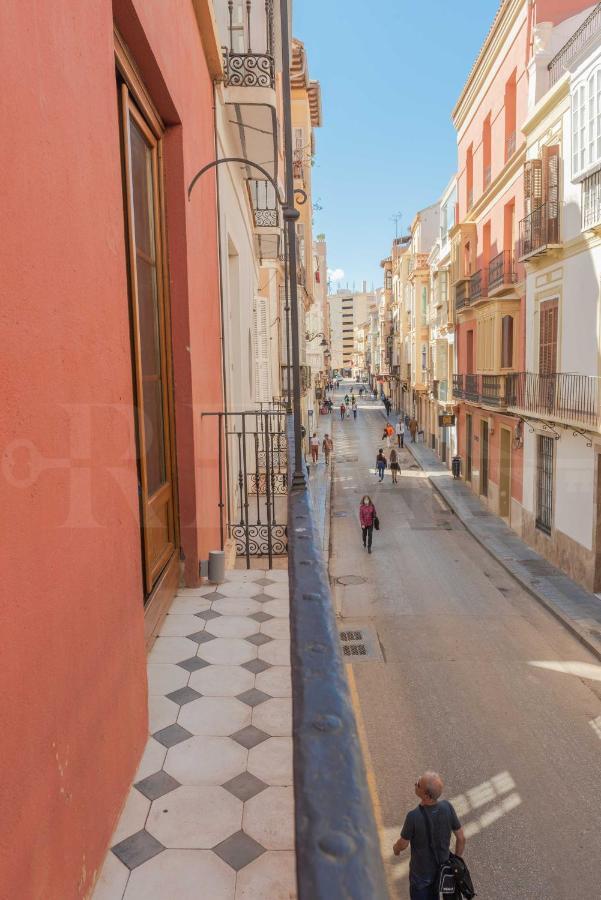 Apartment With Balcony In The Heart Of Malaga By Rems Exterior photo